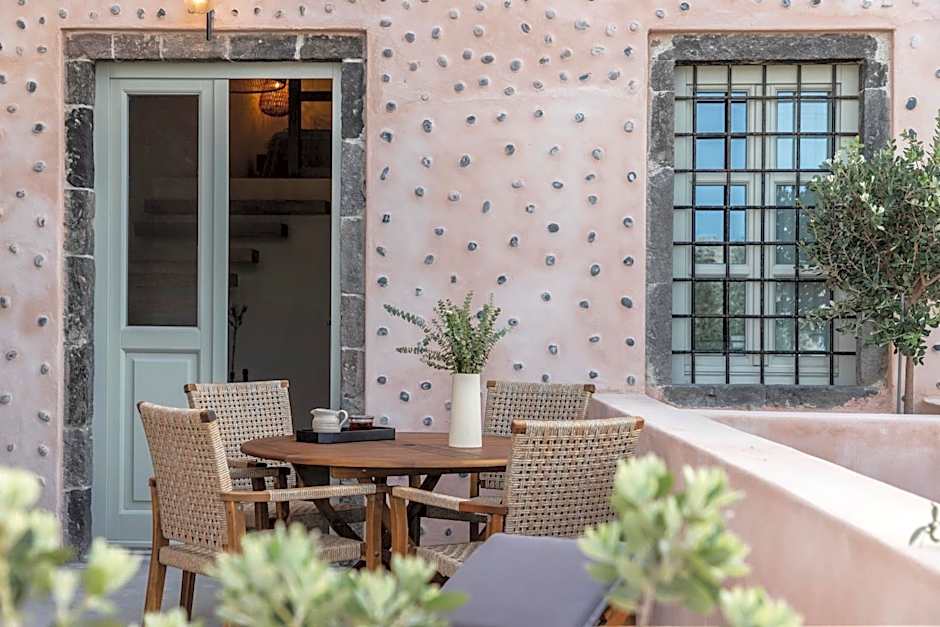 Frescoes Luxury Suites By KB Hospitality