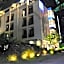 B Boutique Hotel
