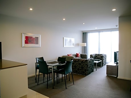 King One Bedroom Apartment