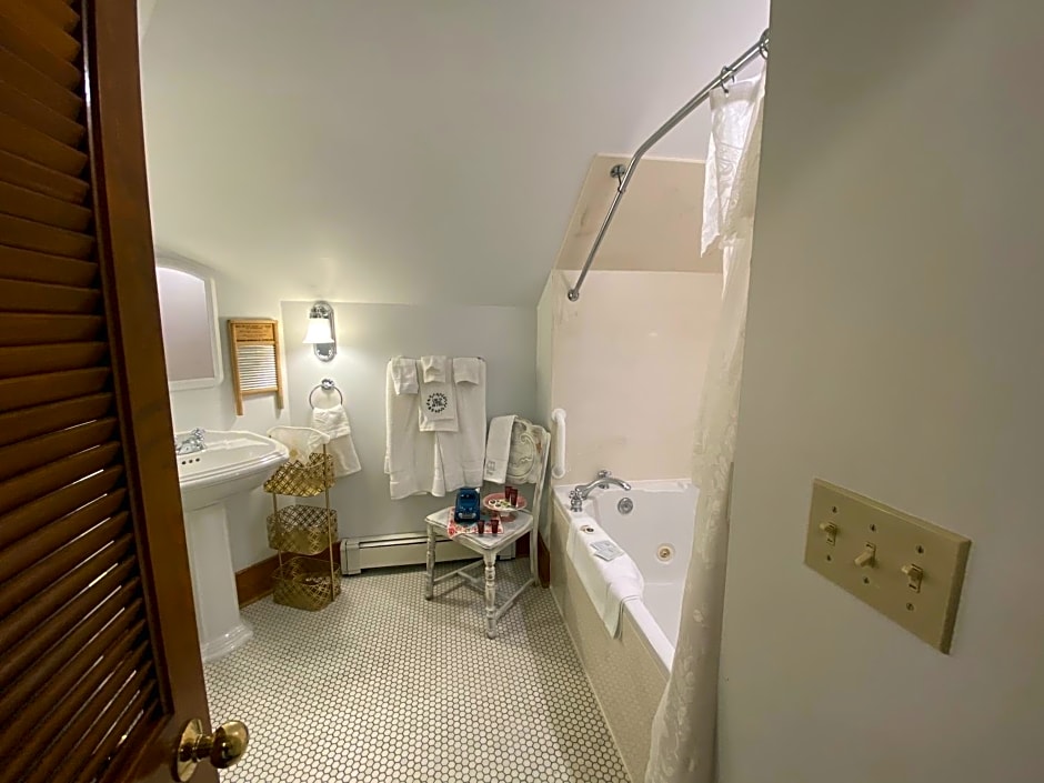 The Abriendo Inn