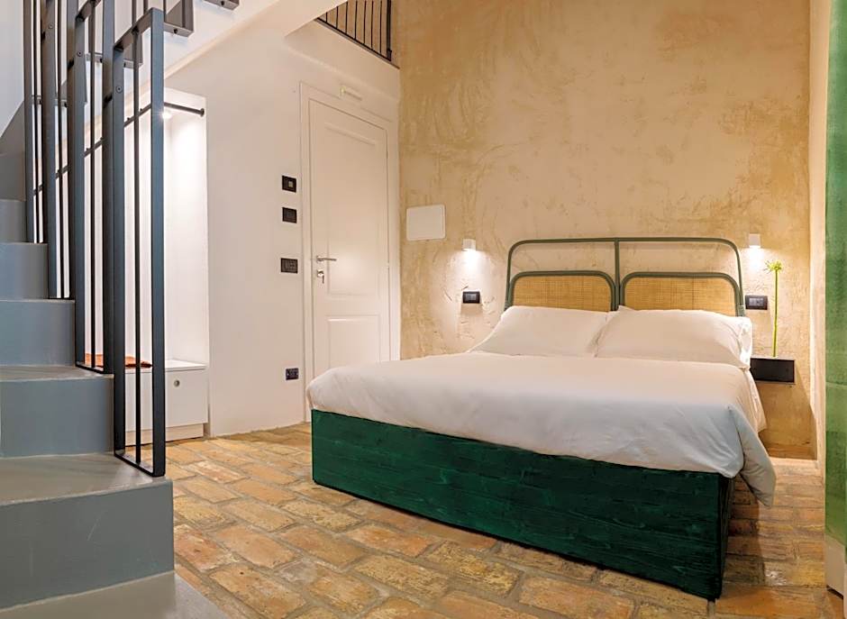 OGNISSANTI GuestHouse & Suites