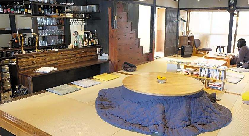 Hostel & Tatami Bar Uchikobare