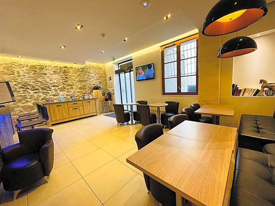 Central Hotel