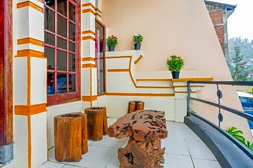 OYO 3004 Penginapan Bromo Adi