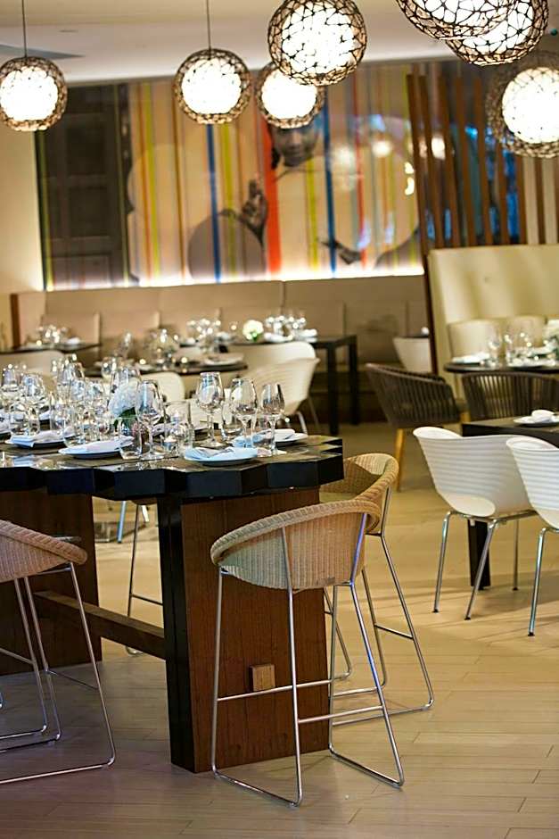 Renaissance by Marriott Santo Domingo Jaragua Hotel & Casino