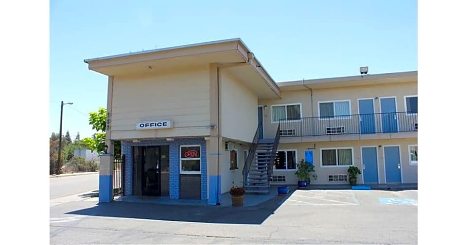 Parkway Inn