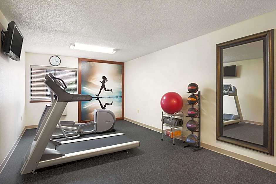 Days Inn by Wyndham Middletown