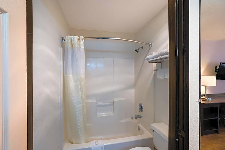 Quality Inn & Suites Junction