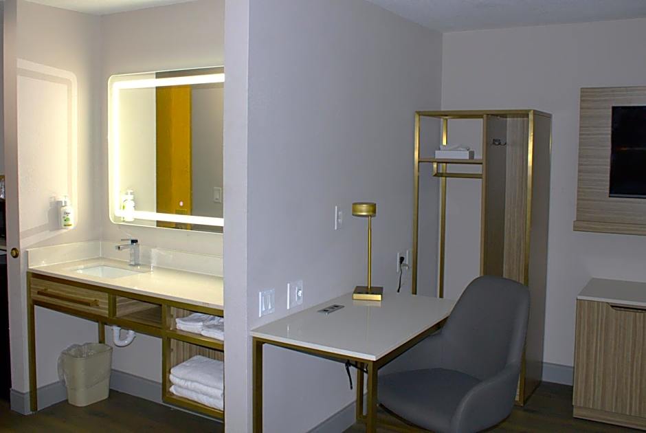 Baymont by Wyndham San Marcos