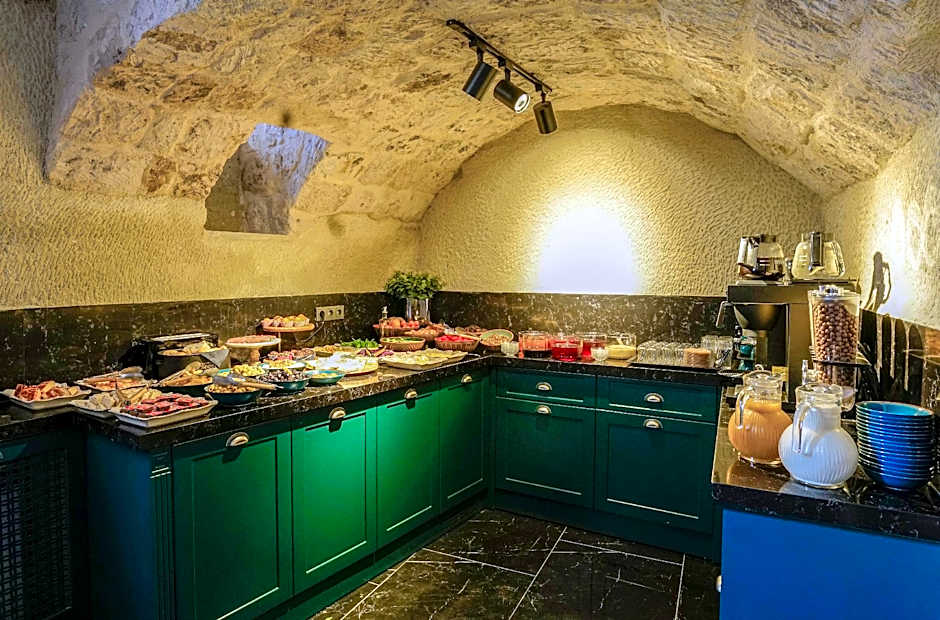 Luvi Cave Hotel
