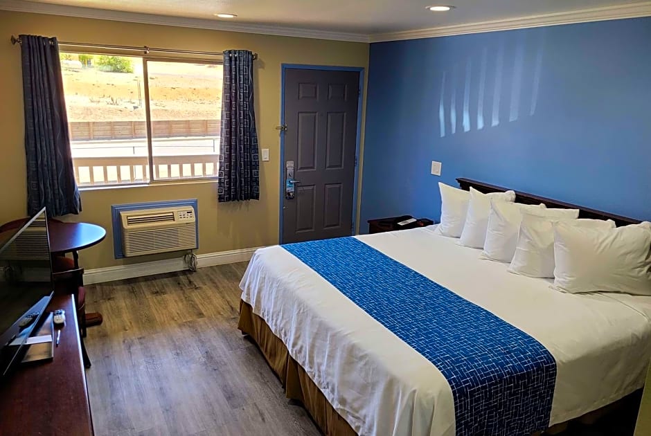 Travelodge by Wyndham Clearlake