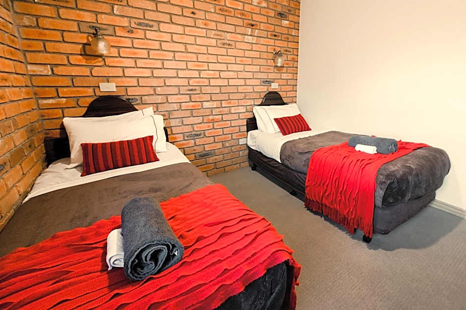 castlemaine colonial motel