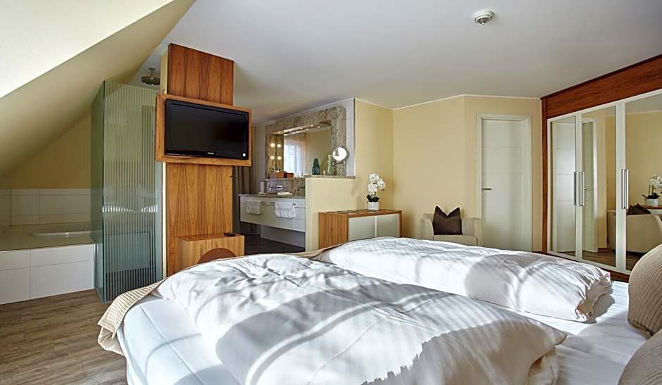 Photo 1 of 26 of Junior Suite