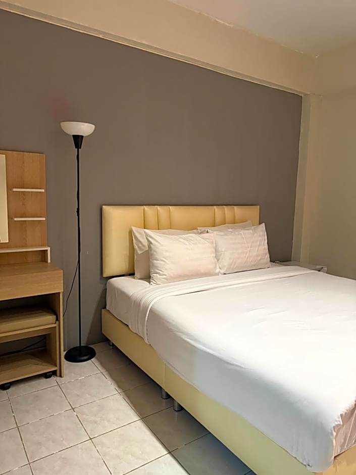 Uh Hostel