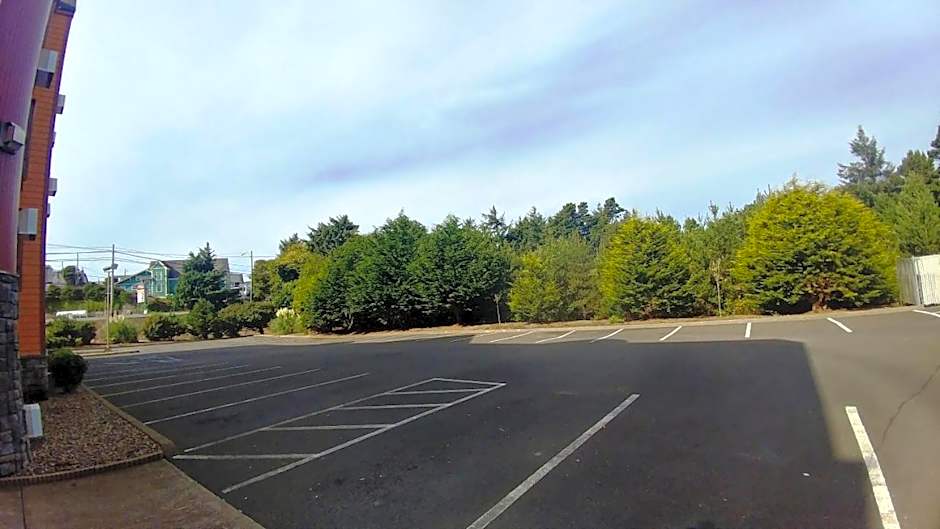 Palace Inn & Suites