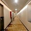 Discovery Hotel (Guangzhou Railway Station Sanyuanli Subway Station)