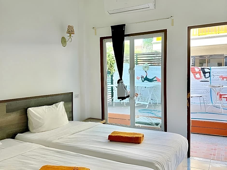 Sidewalk Boutique Hotel