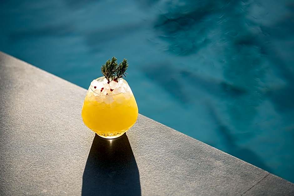 Cosmeen Lifestyle Boutique Stay