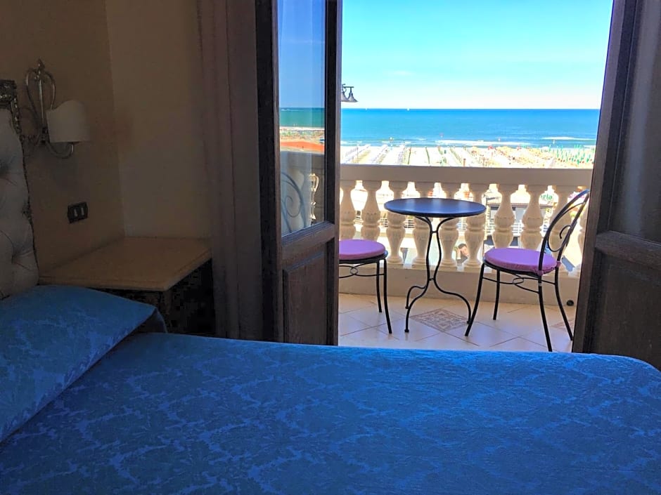 Villa Tina Hotel