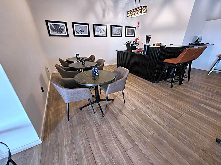 Booth Suite Hotel Mafikeng