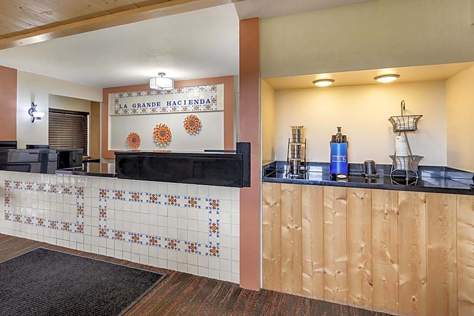 Best Western La Grande Hacienda