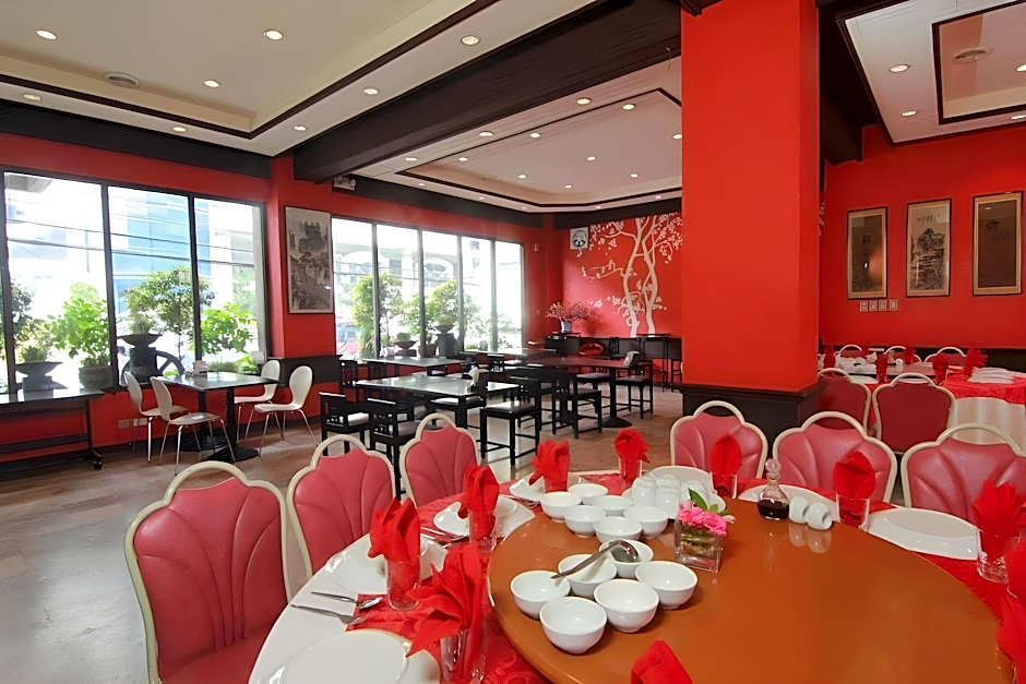 Hotel Supreme Convention Plaza