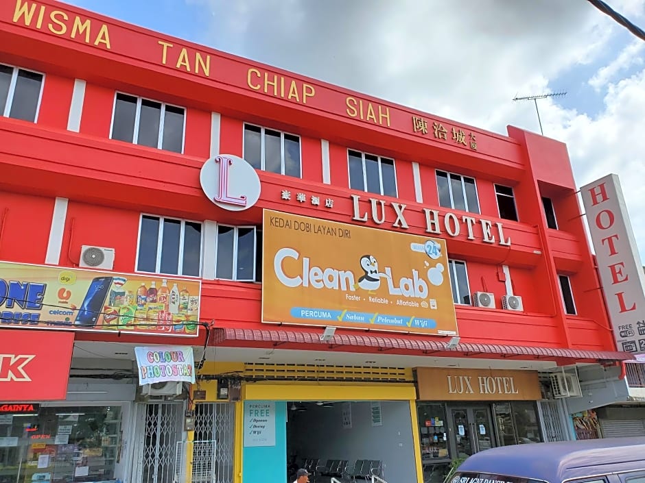 Lux Hotel