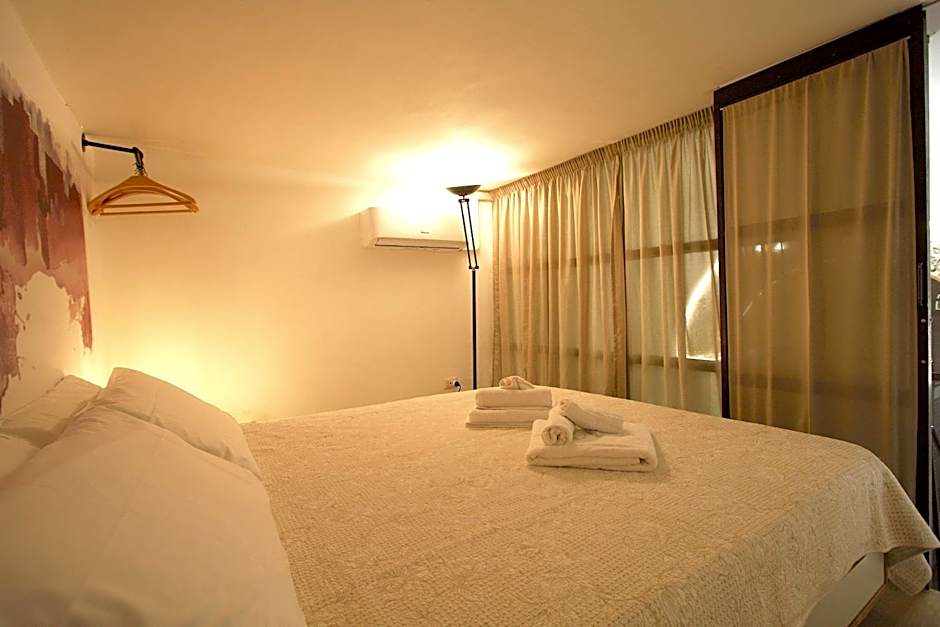 Monti Holiday House