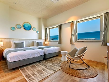 Superior Twin Room with Sea View