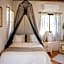 Pure Baja Private Suites-Upscale Property with Infinity Pool and Lush Gardens