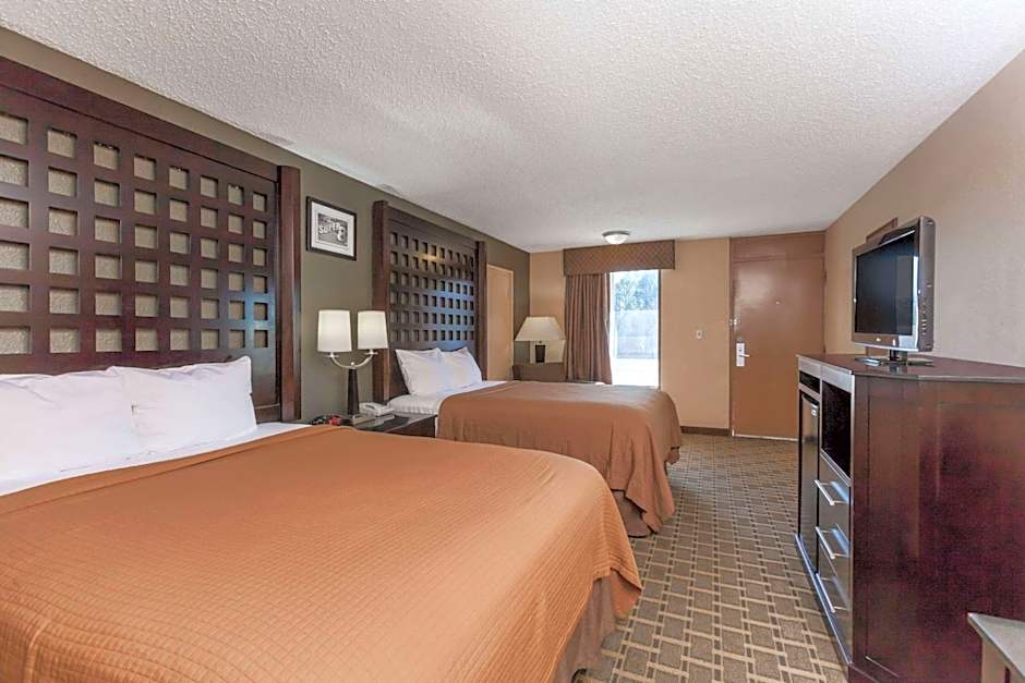 Super 8 by Wyndham Atoka