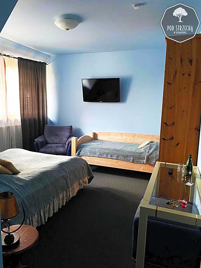 Dom Wypoczynkowy "Pod Strzechą" w Giewartowie