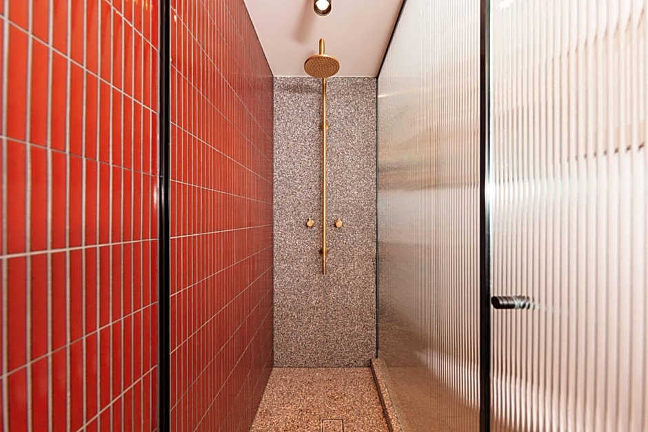 The Sarah by Urban Rest