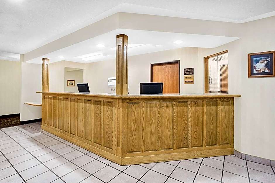 Ramada by Wyndham Hancock Waterfront