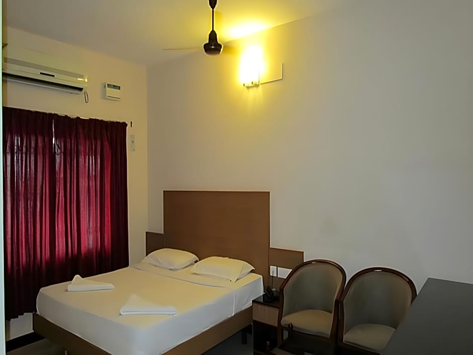 Hotel Subam Palani