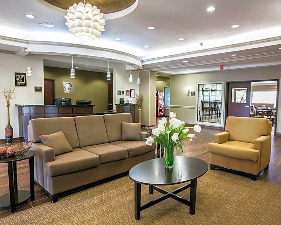 Restwell Inn & Suites I-45 North