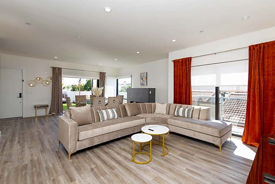Regency Modern Apartments