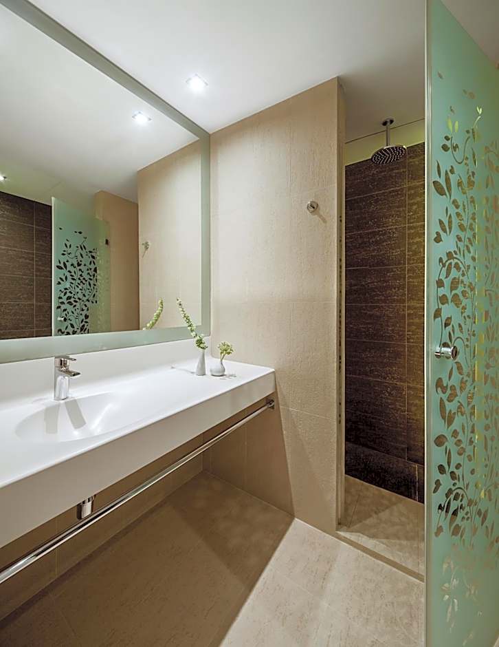 Hotel Narvil Conference & Spa