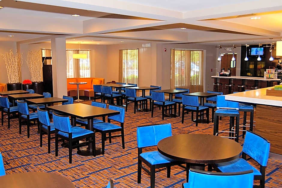 Courtyard by Marriott Cincinnati Airport