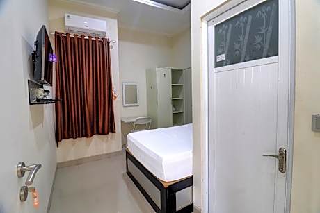 Standard Double Room with Private Bath