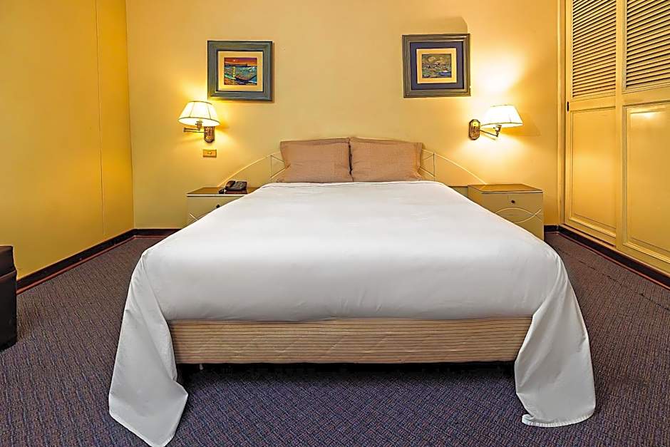 Gran Bolivar Hotel - Trujillo, Perú