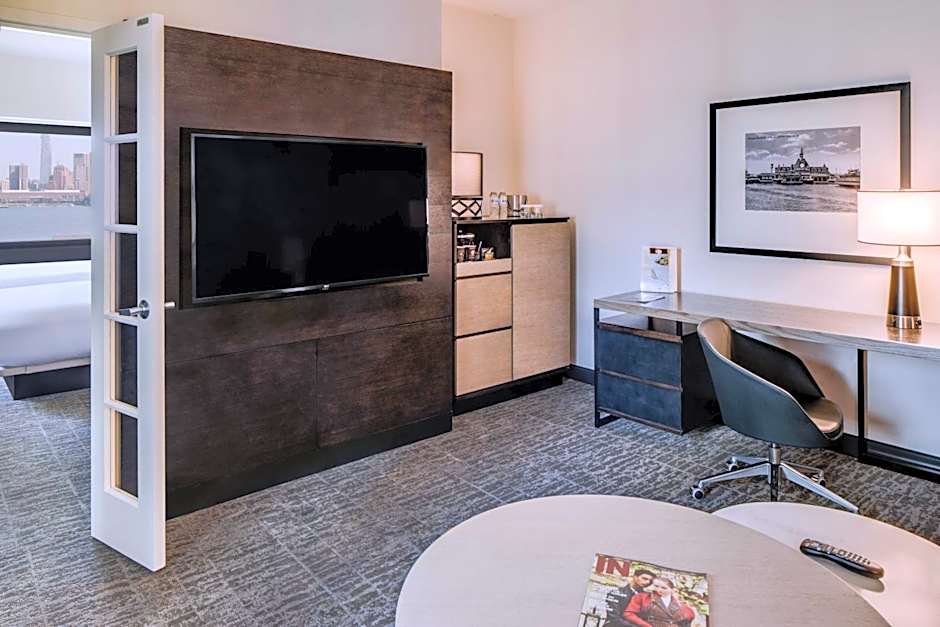 DoubleTree By Hilton Hotel Jersey City