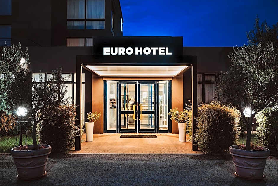 Euro Hotel