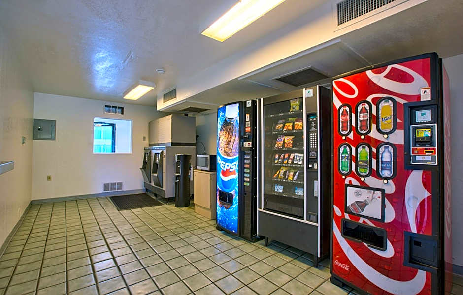 Motel 6-Valdosta, GA - University