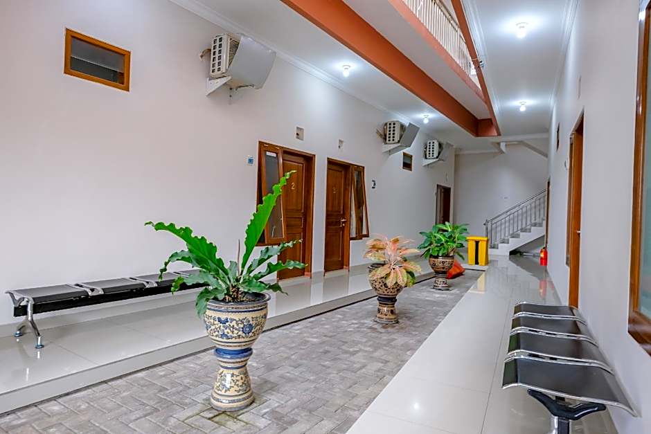 RedDoorz @ Syariah House Purwokerto