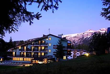 Hotel Alaska