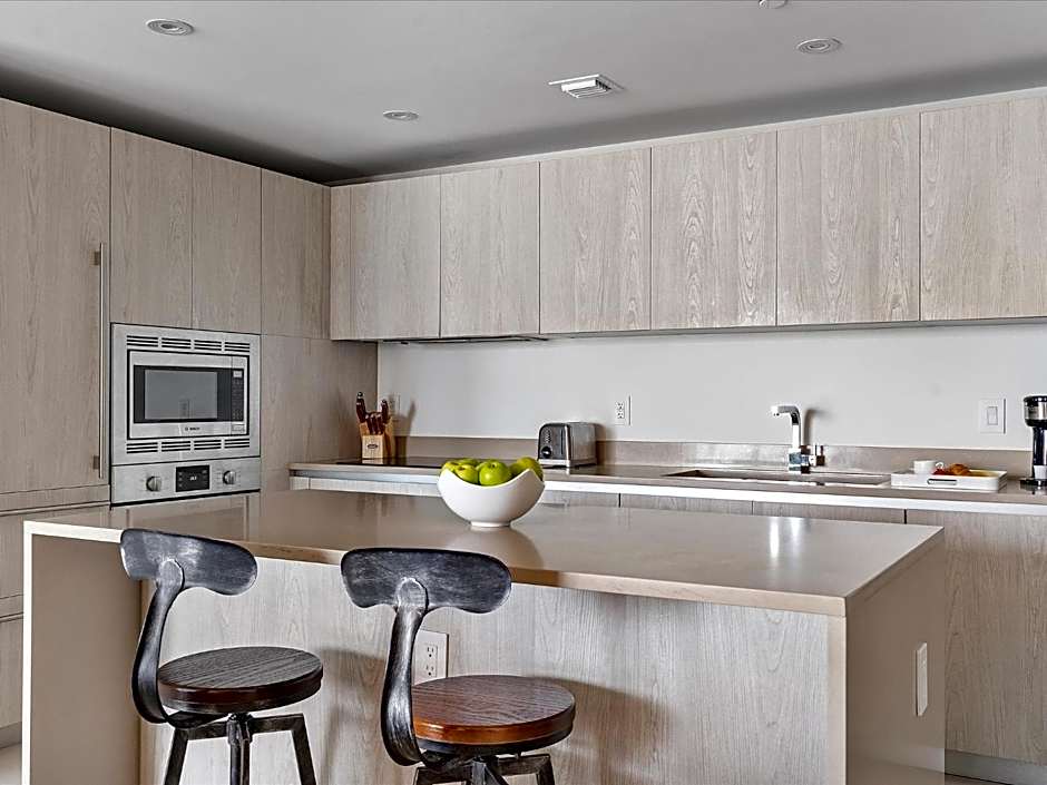 Beachside Contemporary Residence in Lyfe