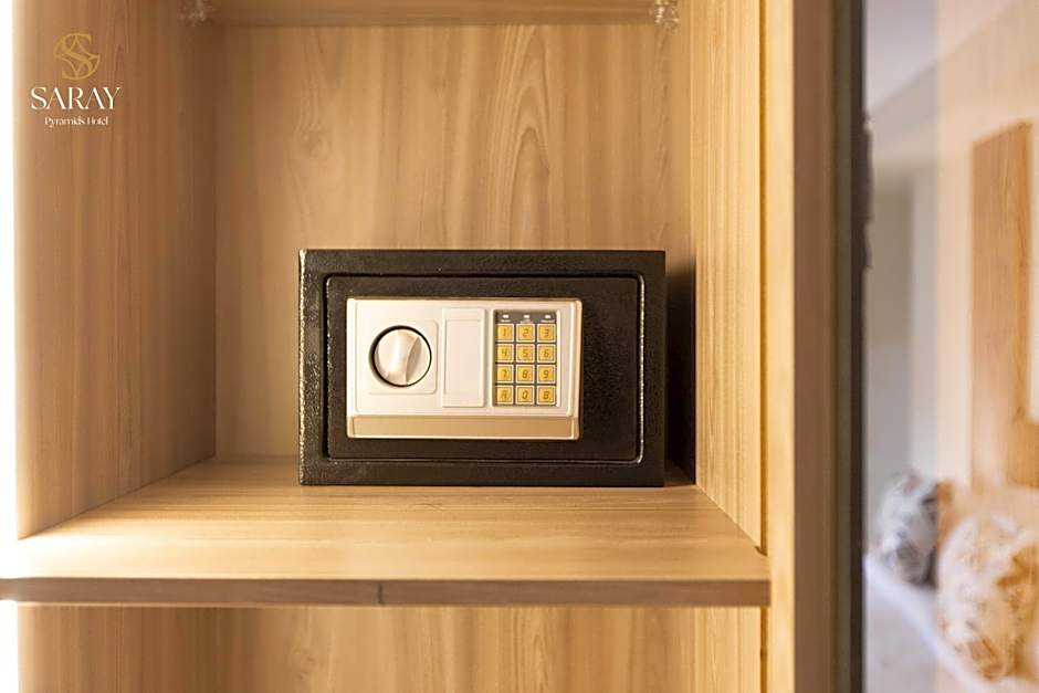 Saray Pyramids & Museum View Hotel