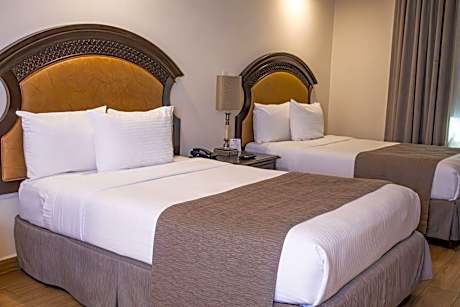 Junior Suite with 2 Double Beds and Kitchenette - Non Smoking
