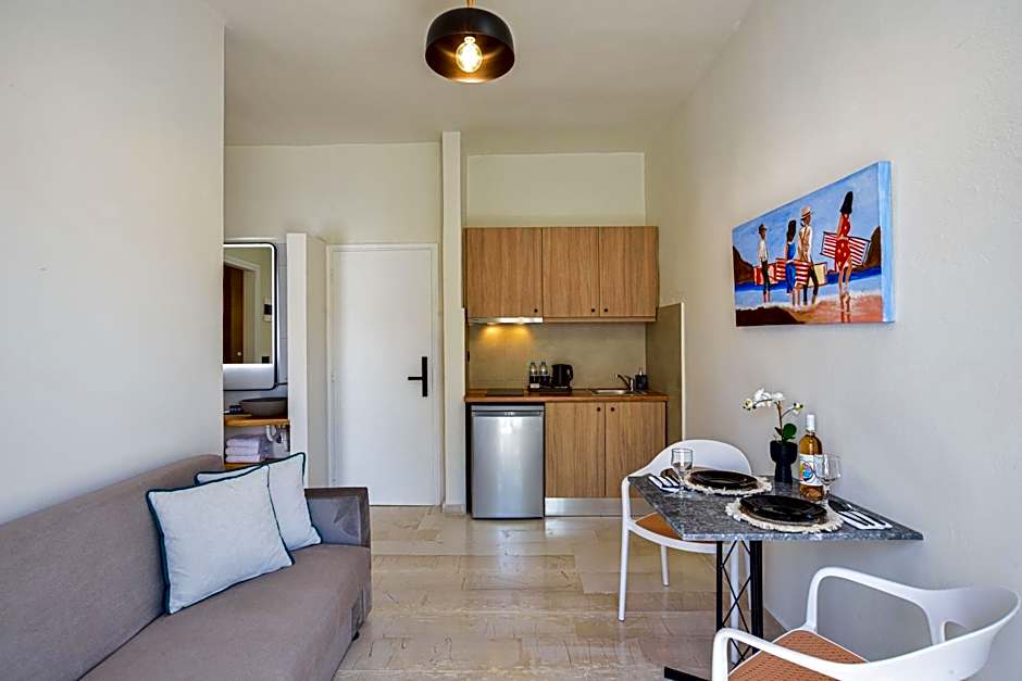 Eloque Simple living space